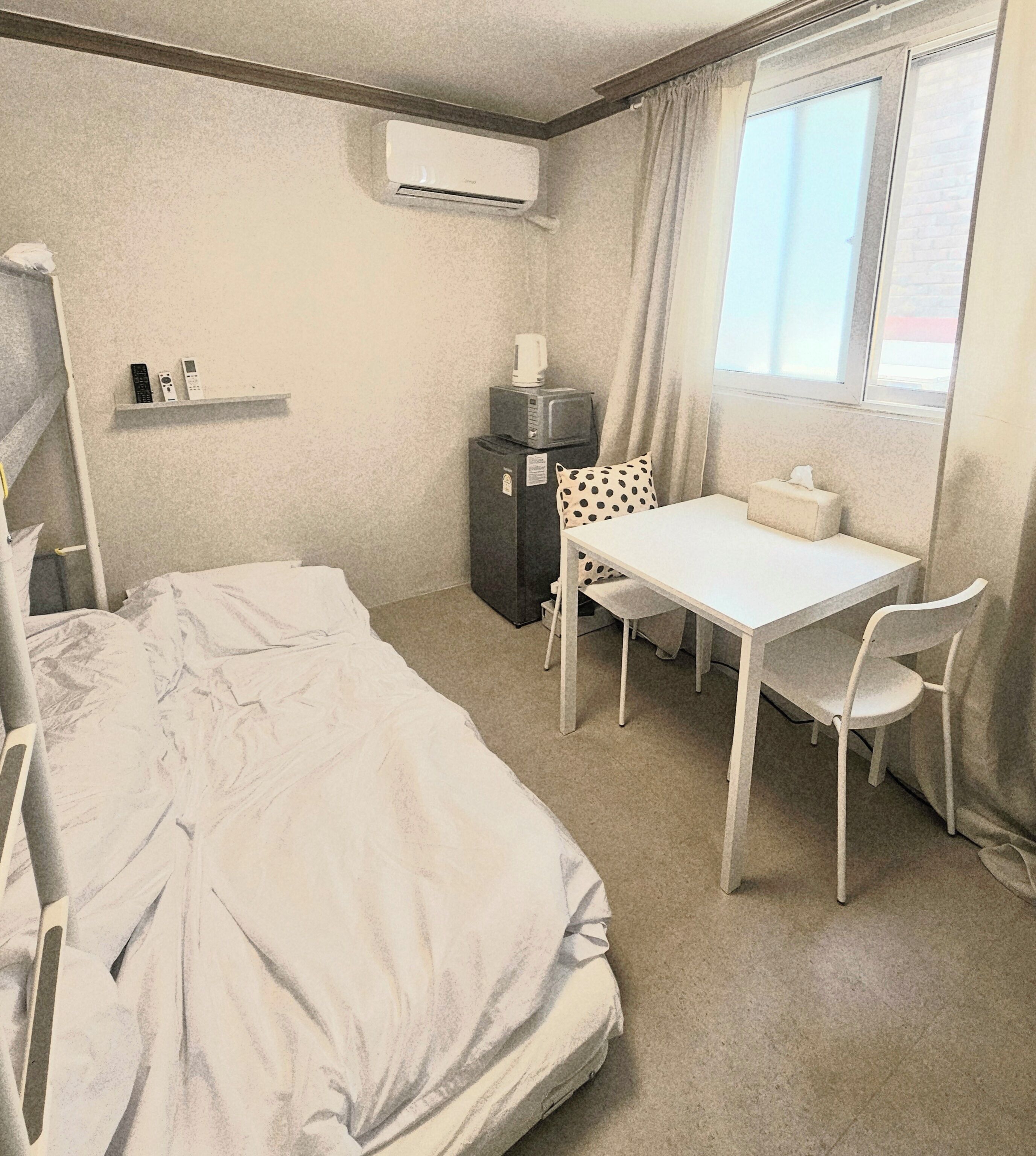 Gazdaságos háromágyas szoba | Ingyenes wifi