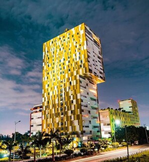 Apartment, 3 Bedrooms, Accessible, Smoking | Exterior - Modern 3bdr Apt at Villaggio - Rooftop Pool & Skybar (Accra)