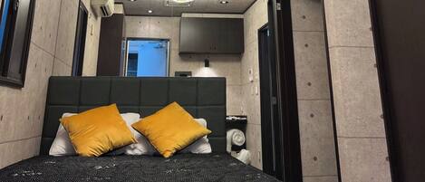 Bureau, fer et planche Ă repasser, accĂšs au Wi-Fi (inclus)