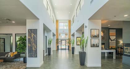 Westgate Stay w/ Pool, Gym & Hot Tub