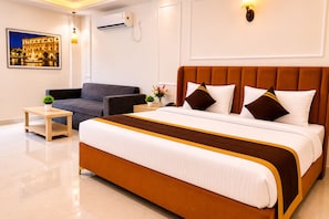 Suite | Free WiFi, bed sheets - Ravira Resort (Sitapur)