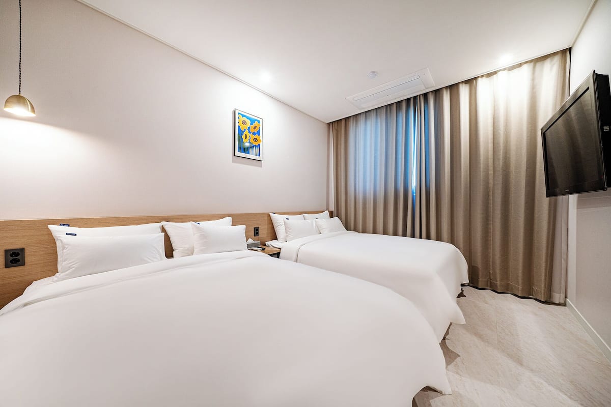 مكتب وواي فاي مجانًا