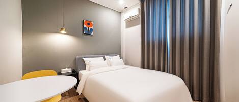 Standard-Doppelzimmer | Schreibtisch, kostenloses WLAN