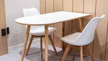 디럭스 더블룸 | 다이닝