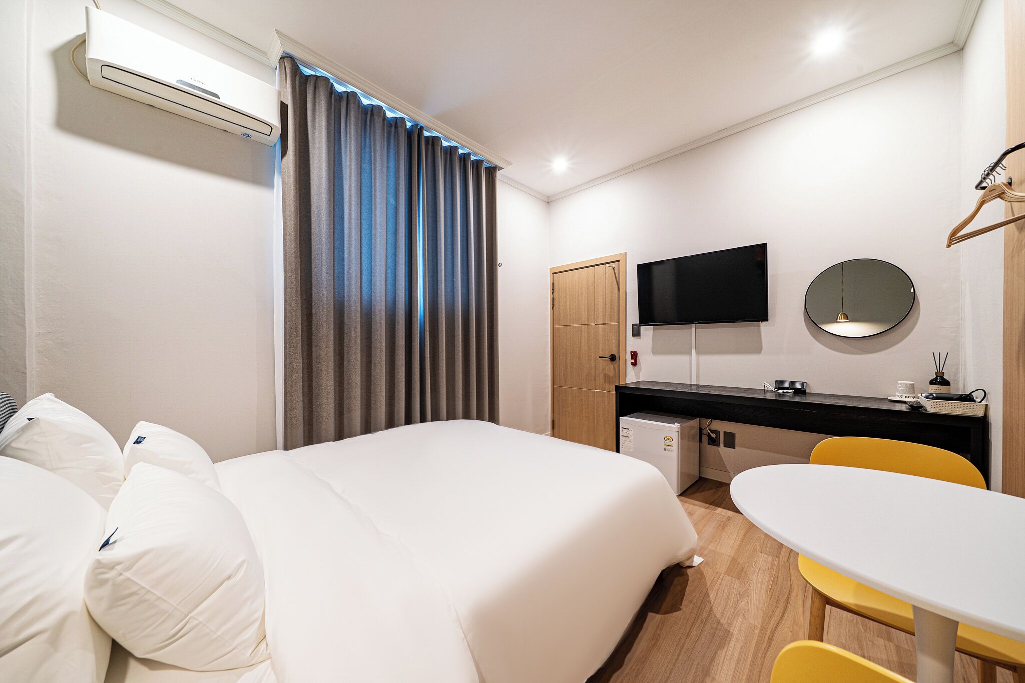 مكتب وواي فاي مجانًا