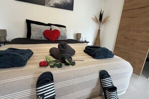 Wi-Fi gratuit, draps fournis