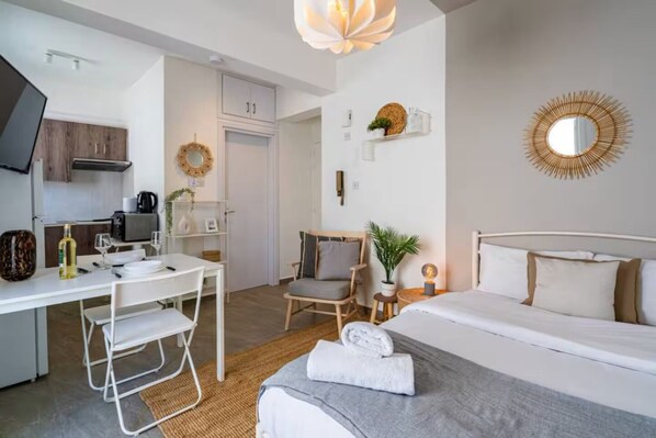Studio, 1 Double Bed, Kitchenette, City View | Room amenity - Orchid Cozy Studio & Balcony in Larnaca (Larnaca)