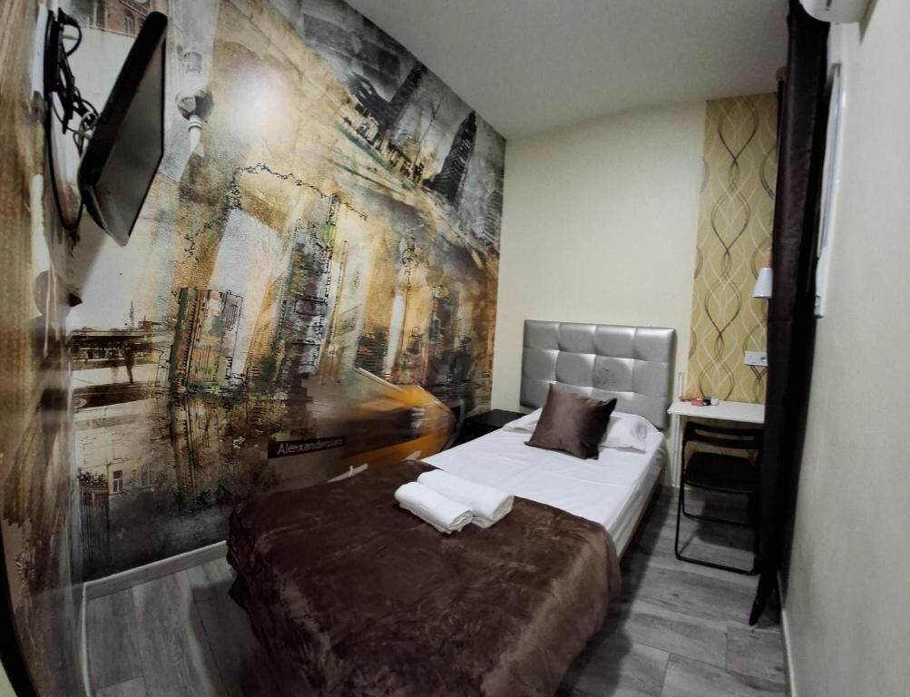 Traditional Single Room, Courtyard View | Free WiFi