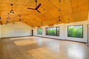 Business centre - Manovan Resort by Eastlynn Experiences, Jim Corbett (Kaladhungi)