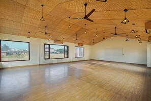 Business centre - Manovan Resort (Kaladhungi)