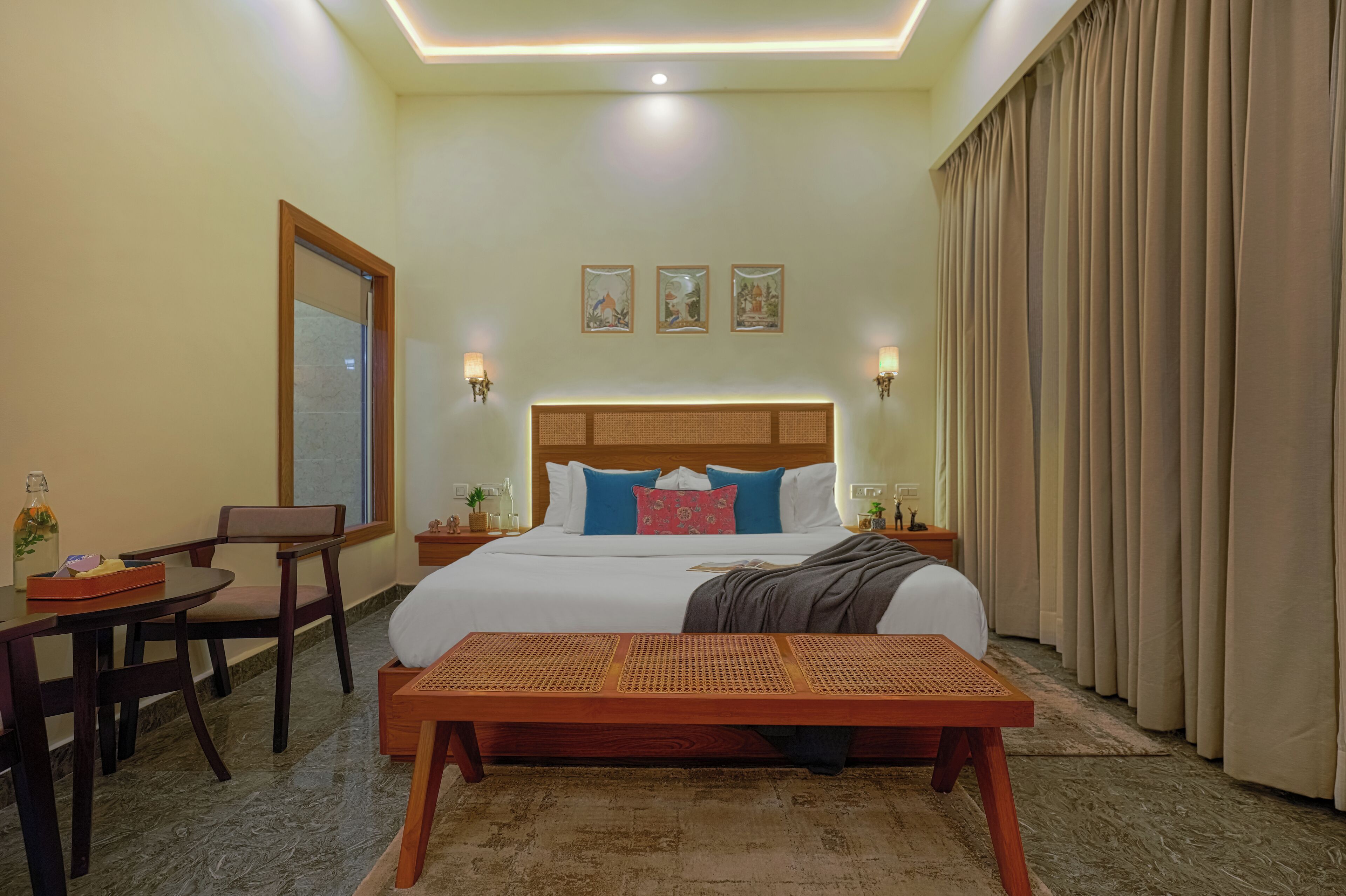 Executive Room | Egyptian cotton sheets, premium bedding, memory foam beds, desk