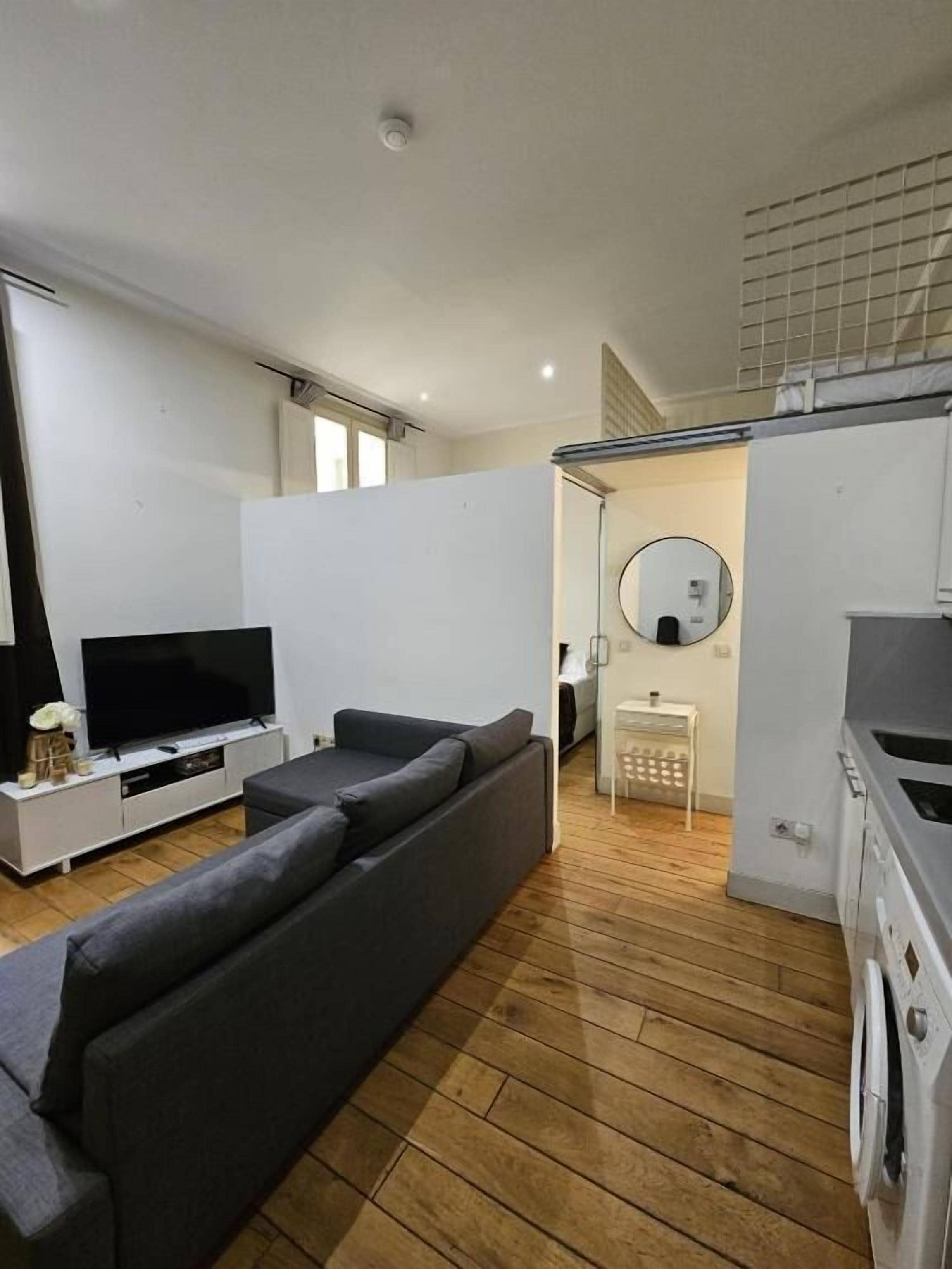 Executive driepersoonskamer, uitzicht op de binnenplaats | Interieur