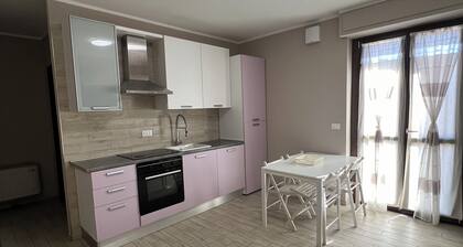 Modern studio apartment: comfort and tranquility at "two steps" from Turin.