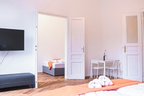 Perushuoneisto | Silitysrauta/-lauta, ilmainen Wi-Fi