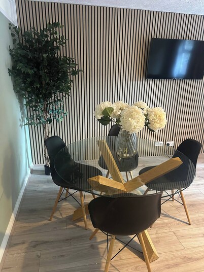 A discreet & elegant play space for couples