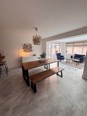 Interior - Modern 4BR House for Families and Groups (Frampton Cotterell)