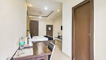 Luxury Double Room, City View | Desk, laptop workspace, free WiFi