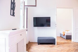 Interior - Easy Access 2BR Apartment Near AKH (Vienna)