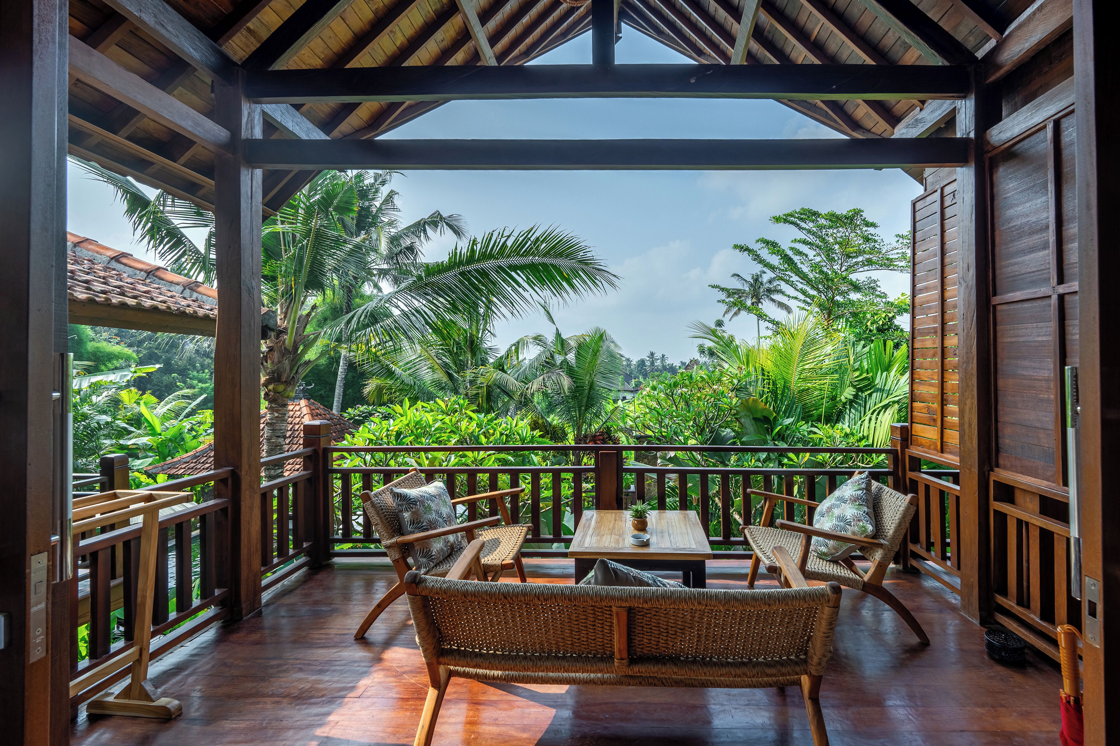 Dobbeltrom – deluxe, balkong, bassengutsikt | Overnattingsstedets uteområder