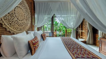 Superior Double Room, Lanai, Pool View | In-room safe, iron/ironing board, free WiFi