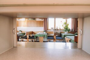 Comfort House, Multiple Bedrooms, Mountain View, Garden Area | In-room dining - Alpenblick Gösweiner (Windischgarsten)