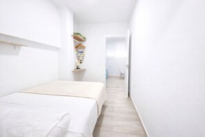 1 bedroom, bed sheets - Apartamento Puerta Cai I (Conil de la Frontera)