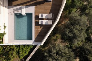 Outdoor pool - [NEW]Mili Serenity /w Private Pool, Gorge View & Sea View (8GX6+35Q Xiron Chorion, Greece)