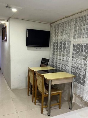 Dining - EURO HOSTEL BAKU (Baku)