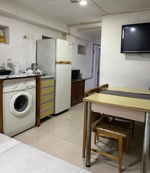 Private kitchen - EURO HOSTEL BAKU (Baku)
