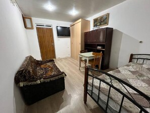 Iron/ironing board, free WiFi - EURO HOSTEL BAKU (Baku)