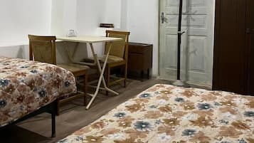 Standard Room, Courtyard View | Iron/ironing board, free WiFi