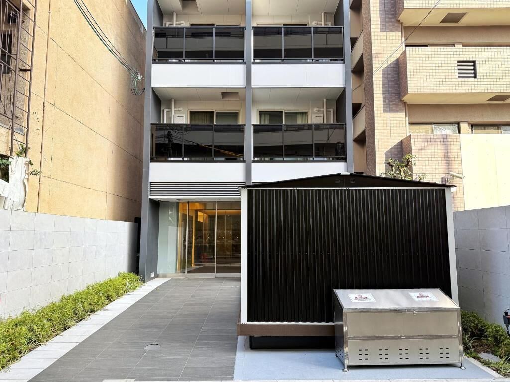 Quarto duplo conforto, sacada, vista para a cidade | Fachada