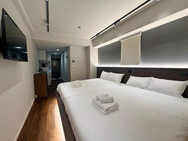 Comfort Twin Room, Balcony, City View | Down comforters, desk, laptop workspace, blackout drapes - Fortune House Imazato (Osaka)
