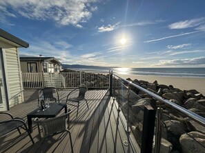 Outdoor dining - Sea breezes, sandy toes and dolphin Hellos (Barmouth)