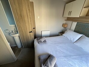 2 soverom, wi-fi og sengetøy