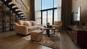 Frette Italian sheets, premium bedding, down duvets, memory-foam beds