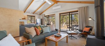 Alula Cottage by Wine Coast Holidays