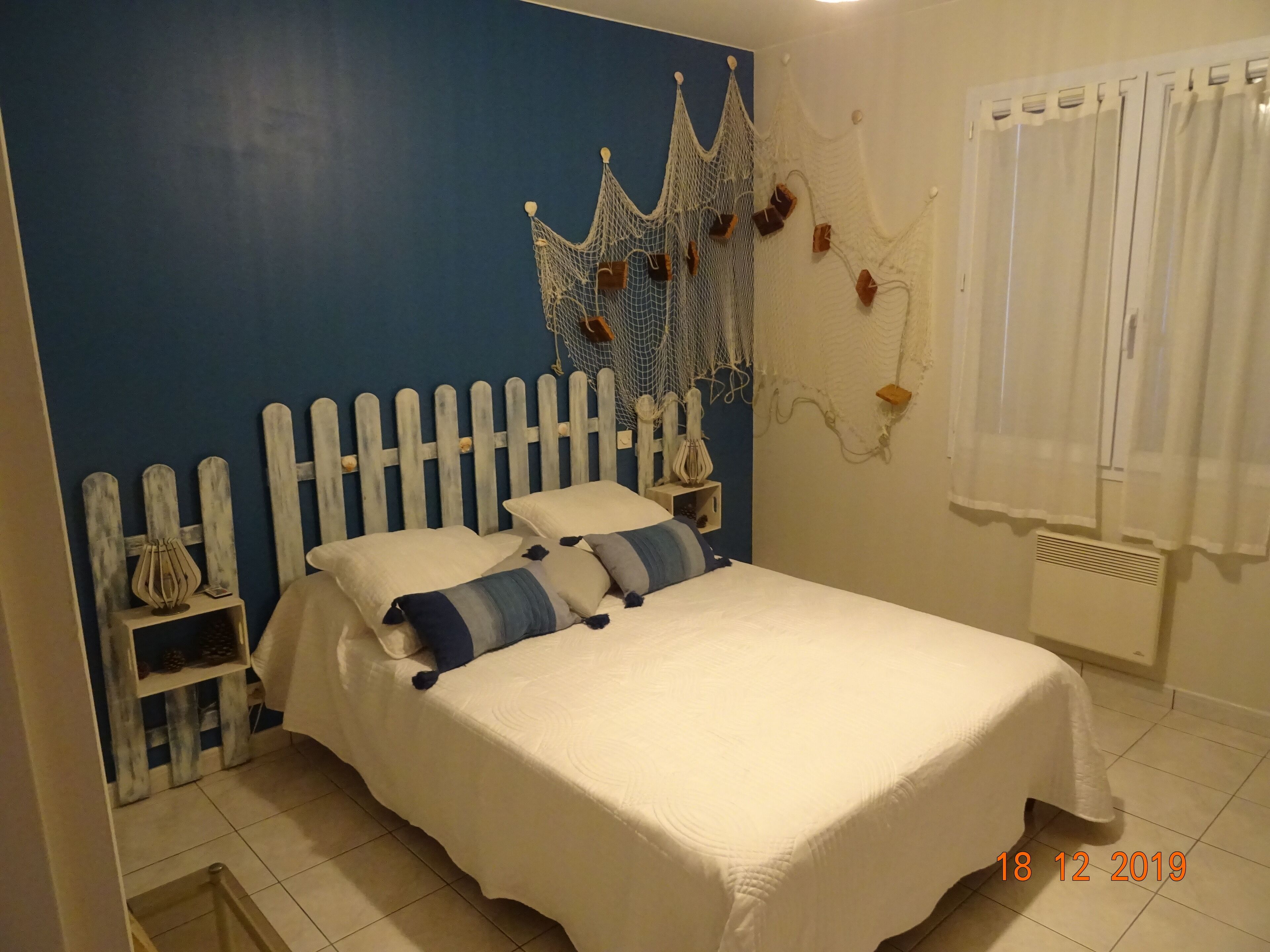 2 chambres, fer et planche à repasser