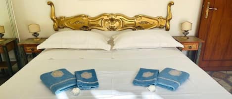 Family Apartment, 2 Bedrooms, 2 Bathrooms (Appartamento Mare Blu - Terracina)