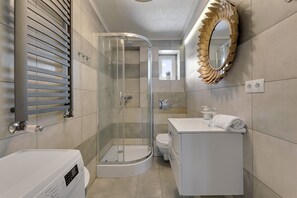 Comfort Apartment | Bathroom - Sopot 2 by Grand Apartments (Sopot)