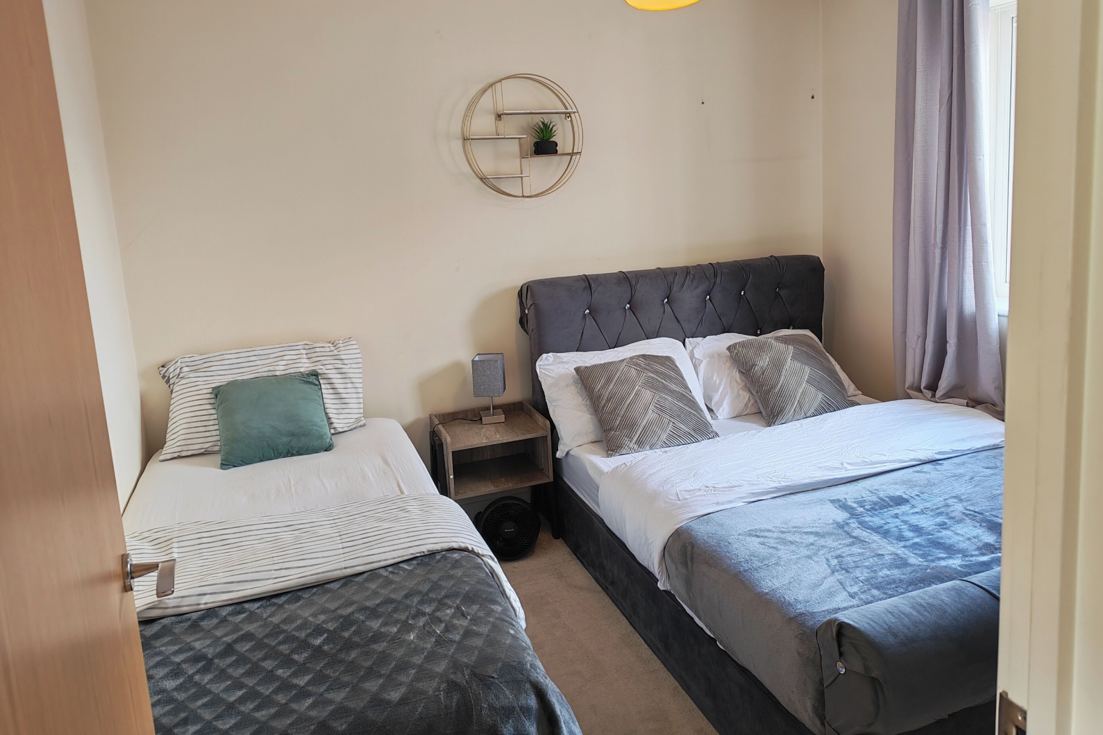 3 間睡房、熨斗/熨衫板、免費 Wi-Fi、床單