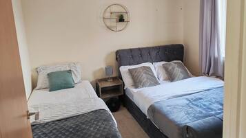 3 bedrooms, iron/ironing board, free WiFi, bed sheets
