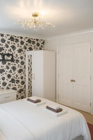 Dormitório compartilhado, 1 quarto, para fumantes, varanda | 1 quarto