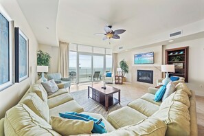 Living room - Turquoise Place Beachside Retreat (Orange Beach)