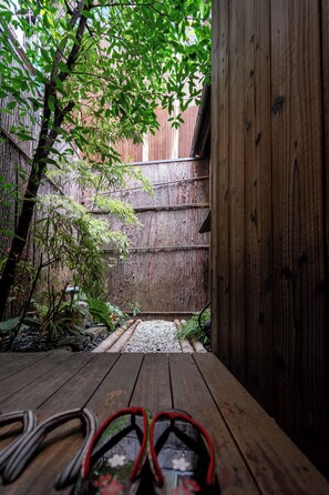 Spa - Kyoto's Hidden Machiya House with Free Bikes & WiFi - Family Friendly Home (Higashiyama Ward)