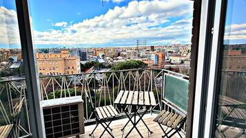 Apartment, Stadtblick | Unterkunftsgelände