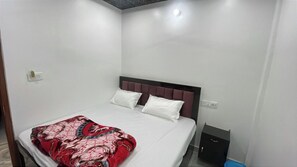 Deluxe Room, City View | Free WiFi - Janki Palace Hotel & Restaurant (Ayodhya)