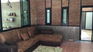 Hus, 1 soverom, tilgjengelighetstilpasset, røyk | Oppholdsrom