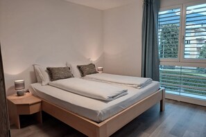 Fer et planche à repasser