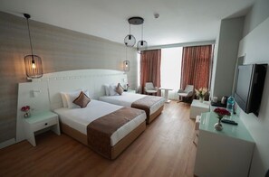 Standard-Zweibettzimmer | Schreibtisch, Bügeleisen/Bügelbrett, kostenloses WLAN